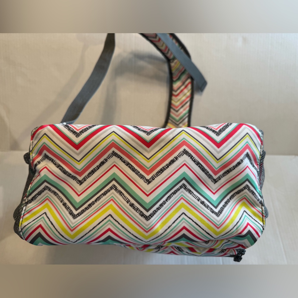 Thirty-One Multicolor Chevron Sling Backpack - Picture 5 of 8